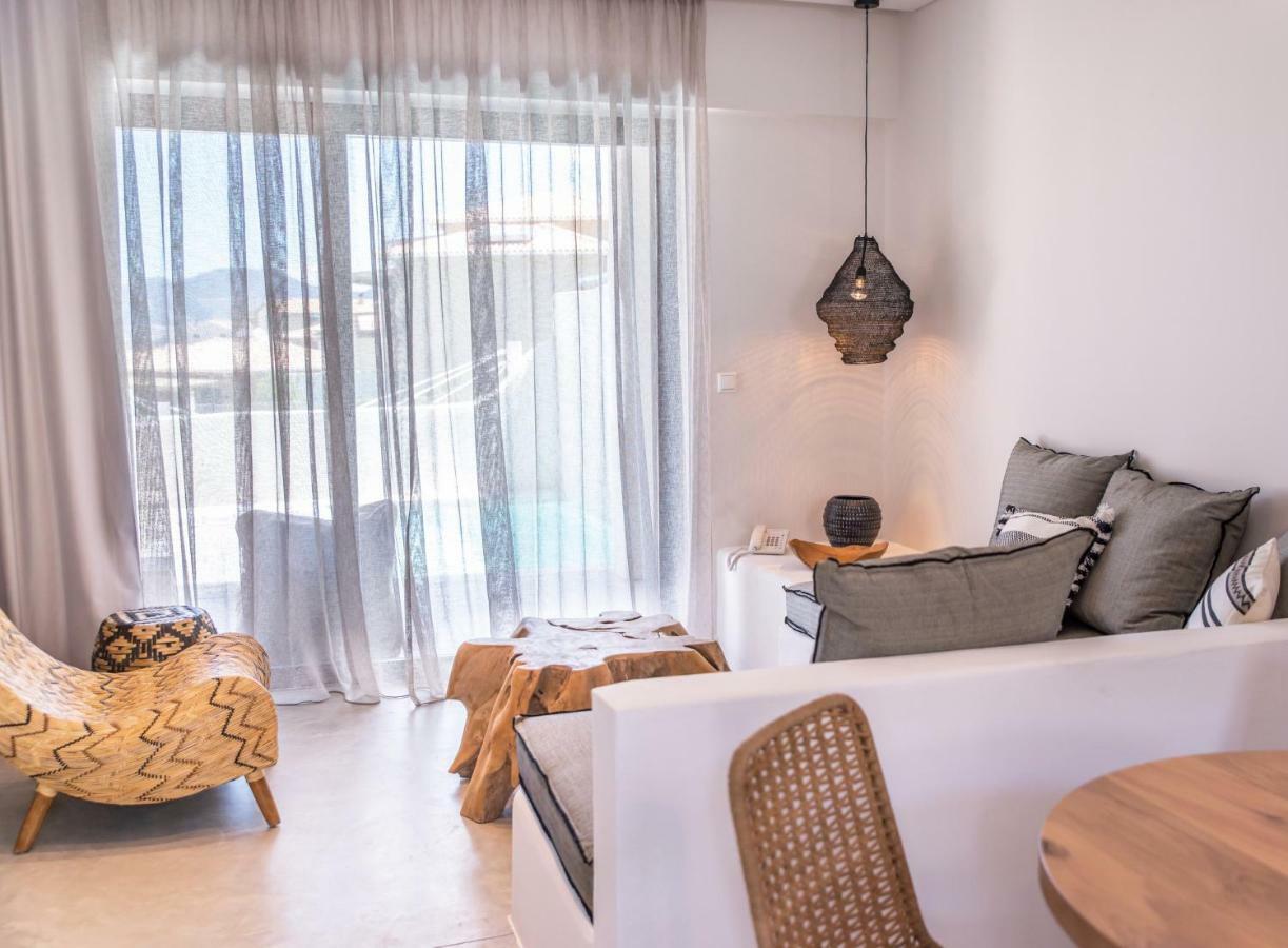 Crystal Waters Hotel Nikiana Eksteriør billede